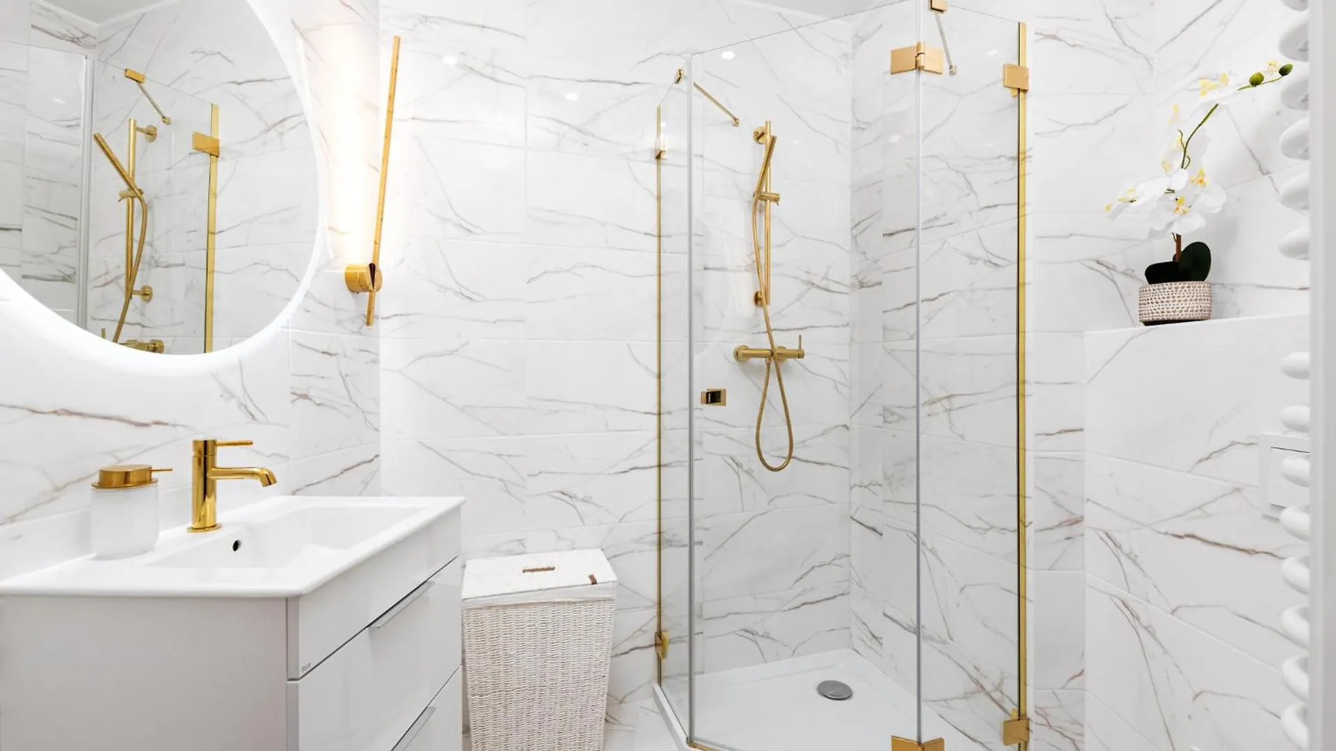 Luxury Design Apartments - Warsaw Tower Bliska Wola 0*,